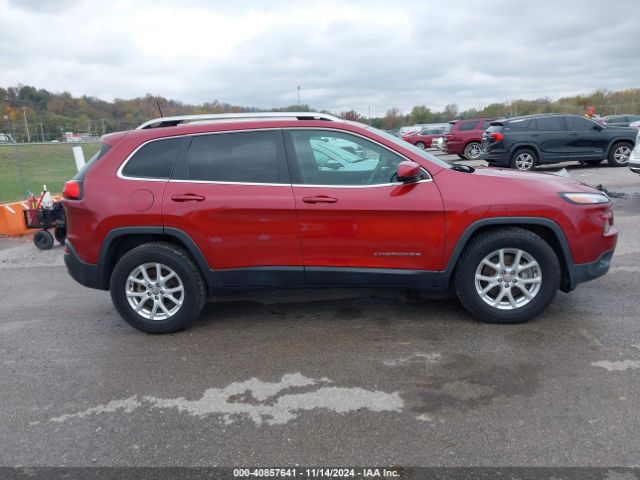 1C4PJLCB3HW586860 Jeep Cherokee Latitude Fwd