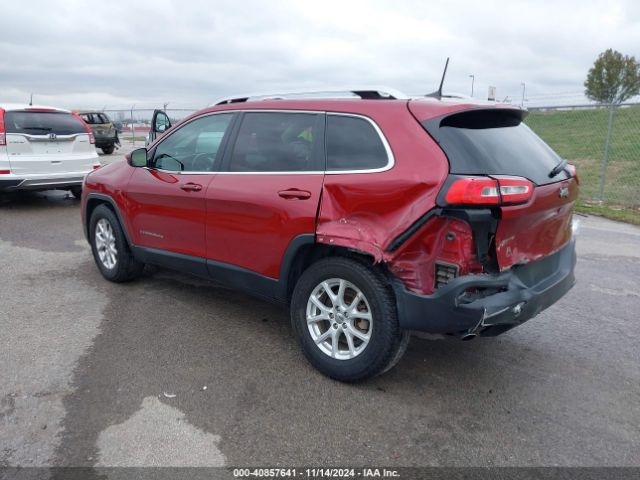 1C4PJLCB3HW586860 Jeep Cherokee Latitude Fwd