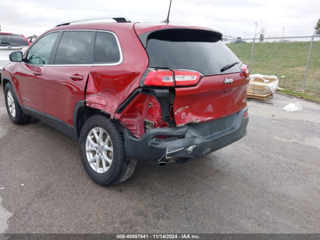 1C4PJLCB3HW586860 Jeep Cherokee Latitude Fwd