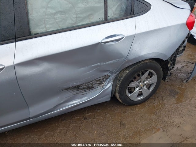 Chevrolet Cruze Ls Auto 2017 1G1BC5SM2H7162821 Image 18