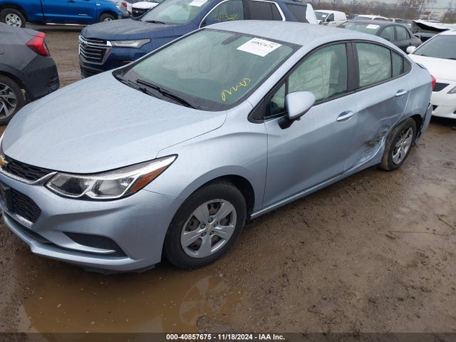 Chevrolet Cruze Ls Auto 2017 1G1BC5SM2H7162821 Image 2