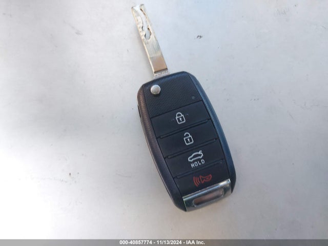KIA Optima Lx 2016 KNAGT4L3XG5102659 Image 11
