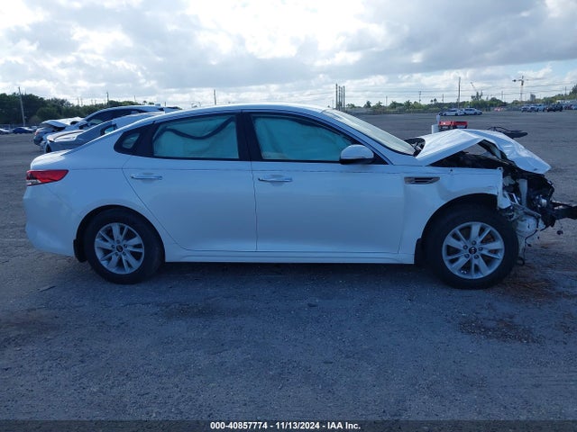 KIA Optima Lx 2016 KNAGT4L3XG5102659 Image 13