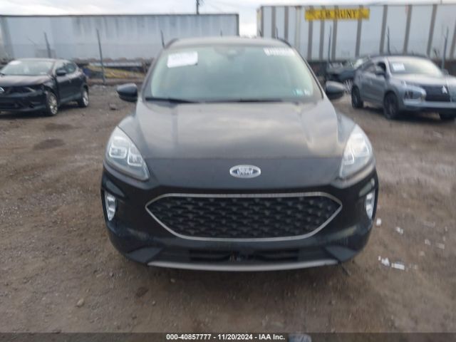 1FMCU9J99LUB16633 Ford Escape Titanium