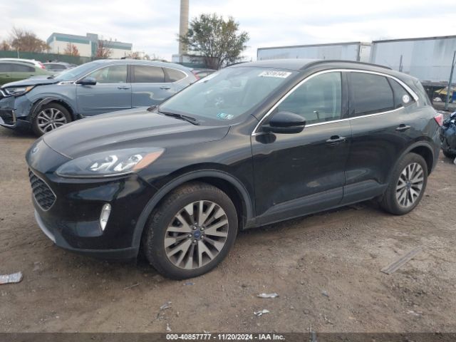 1FMCU9J99LUB16633 Ford Escape Titanium