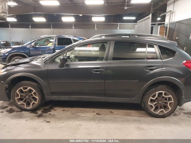 Продажа на аукционе авто 2017 Subaru Crosstrek 2.0i Premium, vin: JF2GPADC3H8215083, номер лота: 40857792