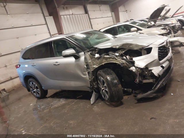 Toyota Highlander Xle 2021 5TDHZRBH1MS097194 Image 14