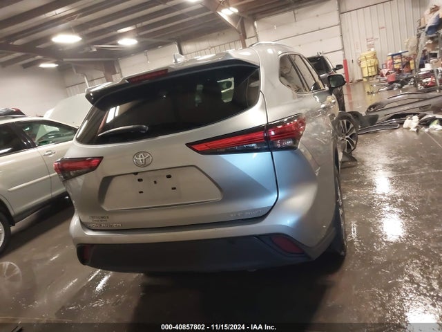 Toyota Highlander Xle 2021 5TDHZRBH1MS097194 Image 17
