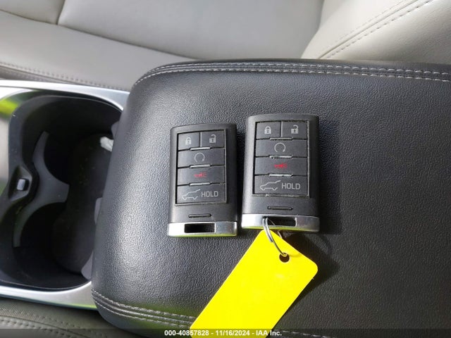 3GYFNEE30ES570327 Cadillac Srx Luxury Collection