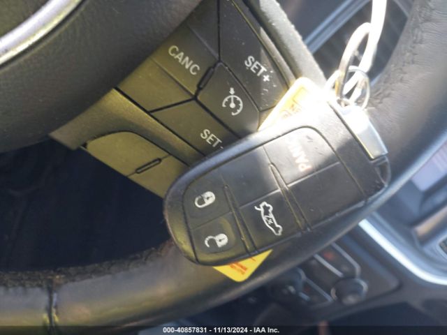 2C3CDXBGXHH605286 Dodge Charger Se Rwd
