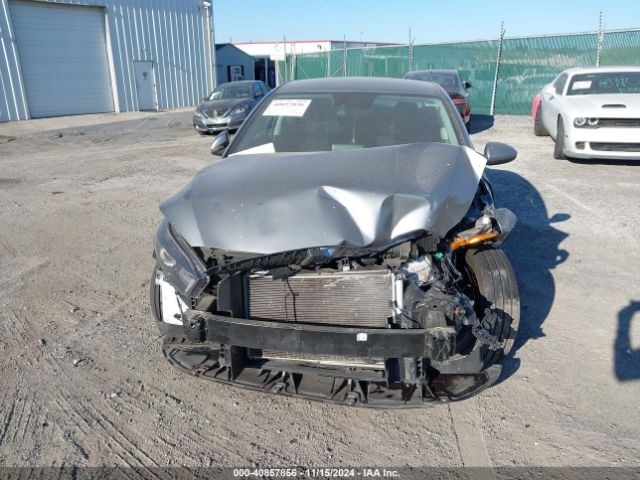 3KPF24AD6NE466608 KIA Forte Lxs