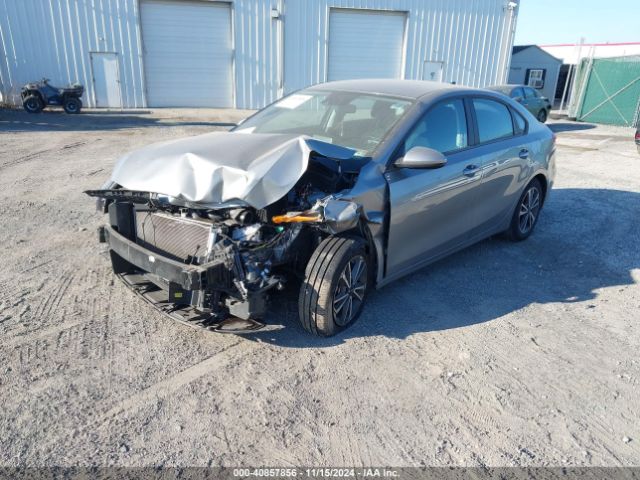 3KPF24AD6NE466608 KIA Forte Lxs