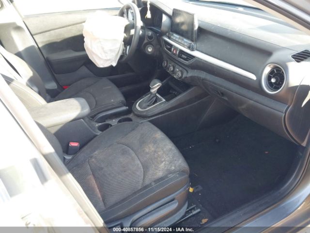 3KPF24AD6NE466608 KIA Forte Lxs