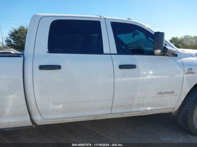 3C6UR5HL6NG130913 RAM 2500 Tradesman  4x4 8' Box