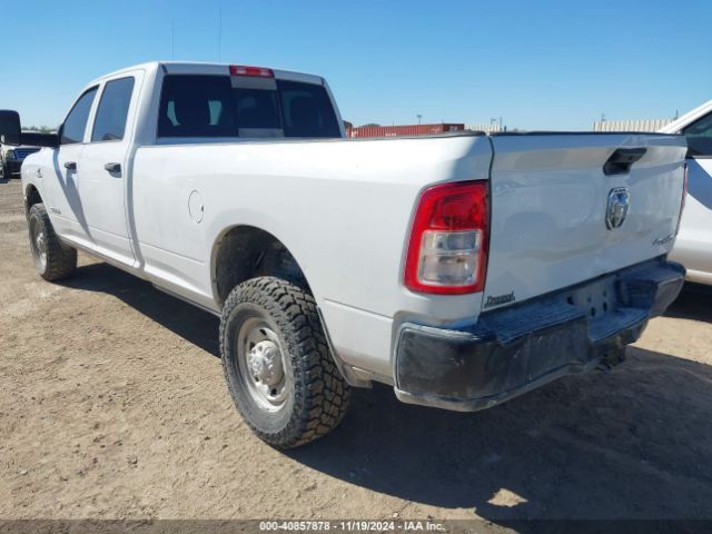 3C6UR5HL6NG130913 RAM 2500 Tradesman  4x4 8' Box