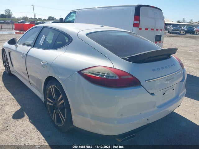 2012 PORSCHE PANAMERA WP0AA2A78CL071183 Photo 2