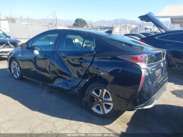 JTDKARFU5H3054165 Toyota Prius Three Touring