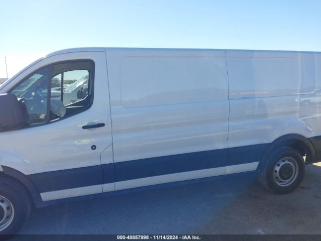 1FTYE9ZM3KKB17318 Ford Transit-150
