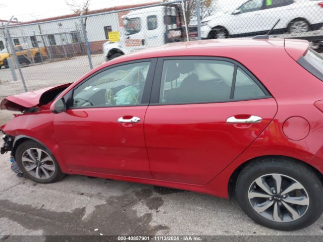3KPA25AD5ME390071 KIA Rio 5-door S
