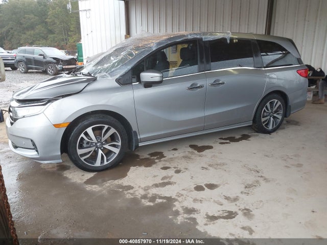 Honda Odyssey Touring 2022 5FNRL6H82NB060947 Image 2