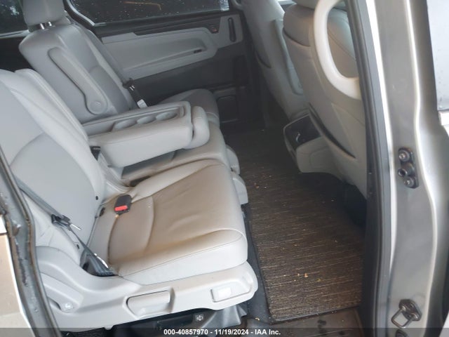 Honda Odyssey Touring 2022 5FNRL6H82NB060947 Image 8