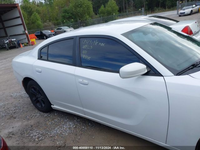 2C3CDXBG0FH768123 Dodge Charger Se