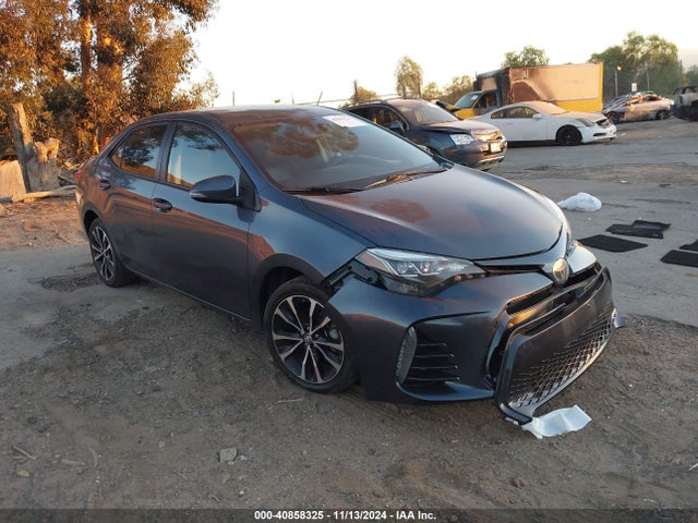 Toyota COROLLA SE 2018 5YFBURHE4JP771974 Image 1