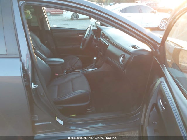 Toyota COROLLA SE 2018 5YFBURHE4JP771974 Image 5