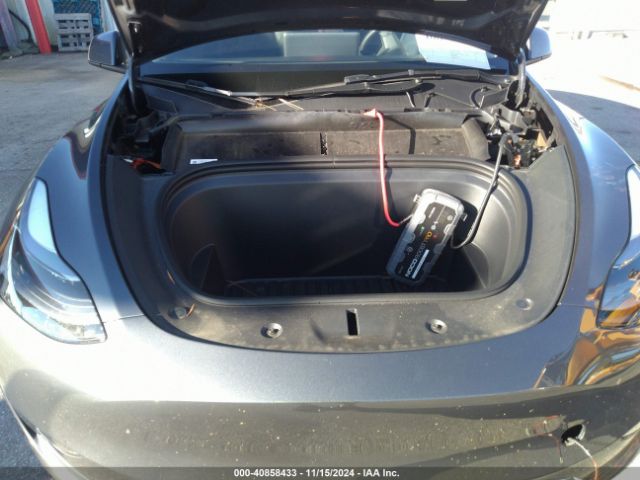 2023 TESLA MODEL Y 7SAYGDEE1PF921037 Photo 9