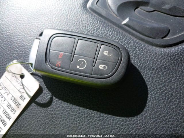 1C6RR7NT2GS122194 RAM 1500 Laramie