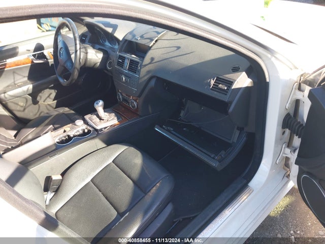 Продаж на аукціоні авто 2009 Mercedes-benz C 300 Luxury 4matic/sport 4matic, vin: WDDGF81X19F266747, номер лоту: 40858455
