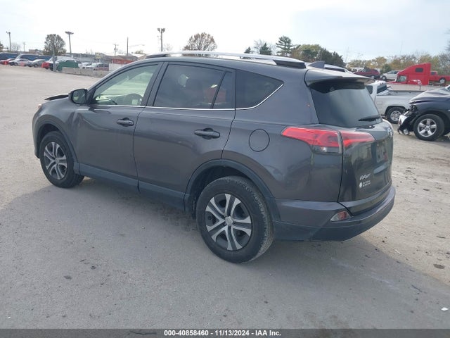 Toyota RAV4 LE 2016 JTMBFREV3GJ095836 Image 3