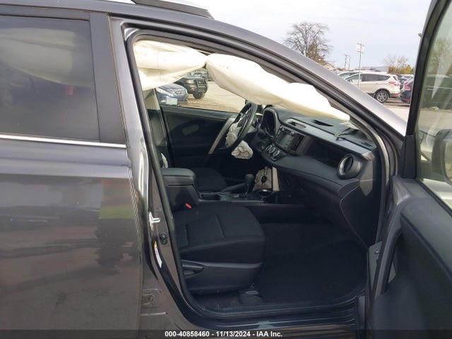 Toyota RAV4 LE 2016 JTMBFREV3GJ095836 Image 5