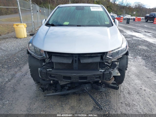 Chevrolet TRAX LS 2019 3GNCJNSB9KL384797 Image 12