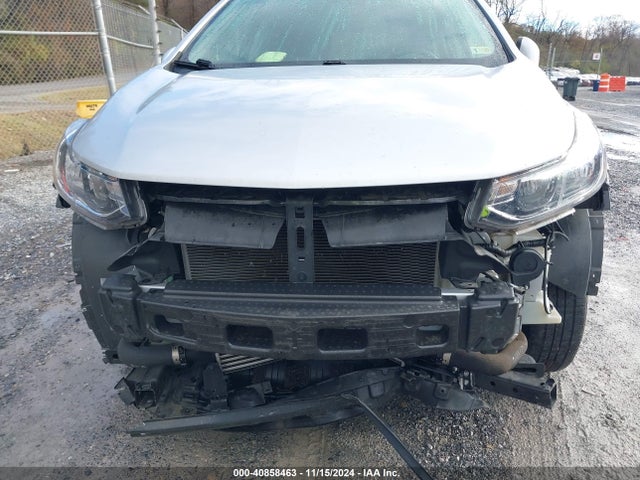 Chevrolet TRAX LS 2019 3GNCJNSB9KL384797 Image 6