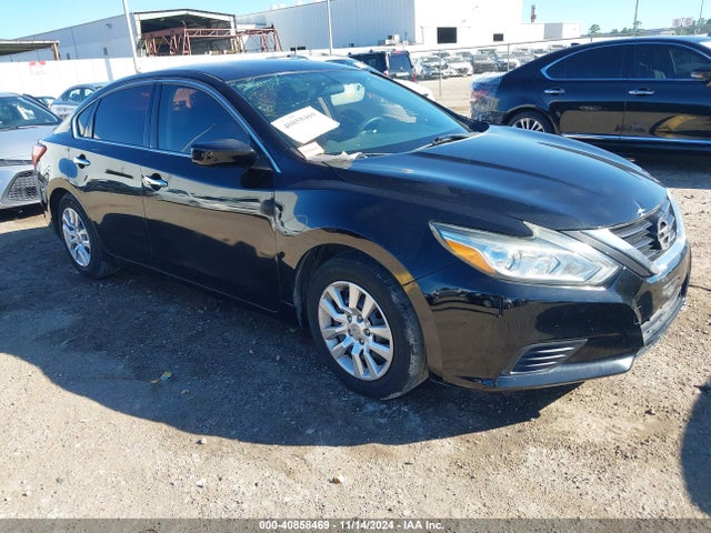 2017 1N4AL3AP7HN360525 main image