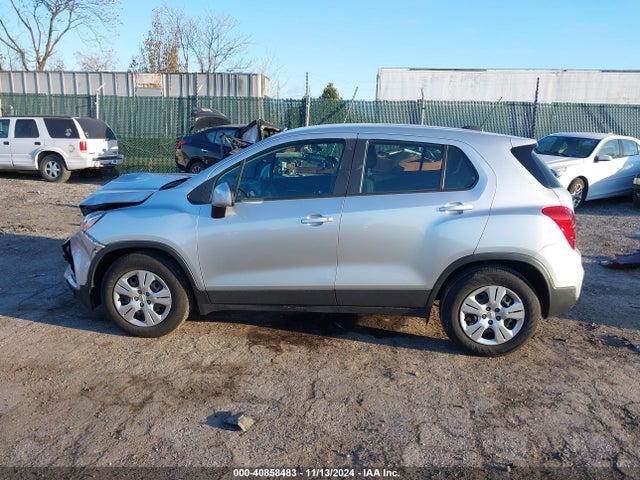 Chevrolet TRAX LS 2018 KL7CJKSB2JB733948 Image 15