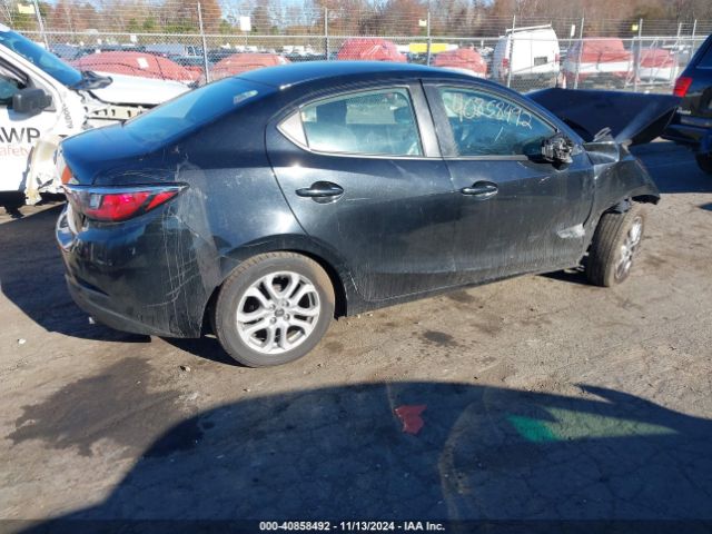 3MYDLBYV5HY181720 Toyota YARIS IA