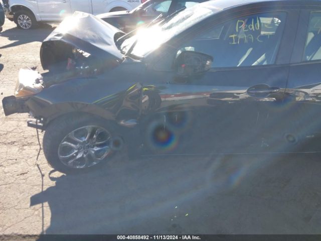 3MYDLBYV5HY181720 Toyota YARIS IA