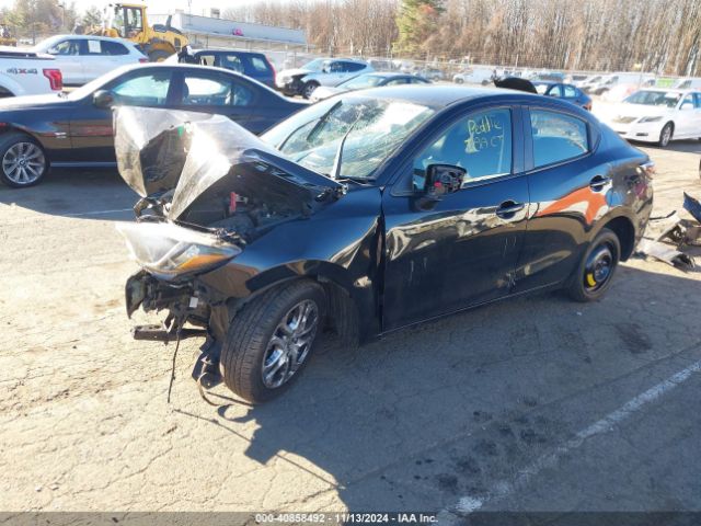 3MYDLBYV5HY181720 Toyota YARIS IA