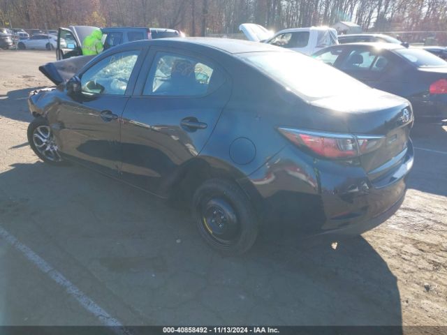3MYDLBYV5HY181720 Toyota YARIS IA