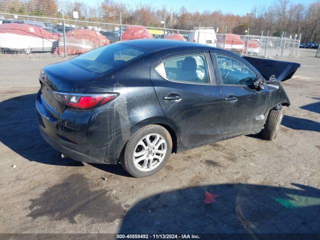 3MYDLBYV5HY181720 Toyota YARIS IA