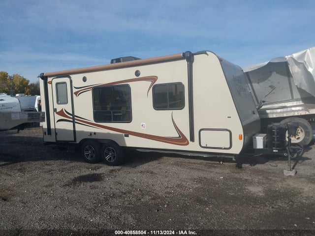 R-vision Trail-lite Crossover 2014 51V1P1B23EH851320 Image 13