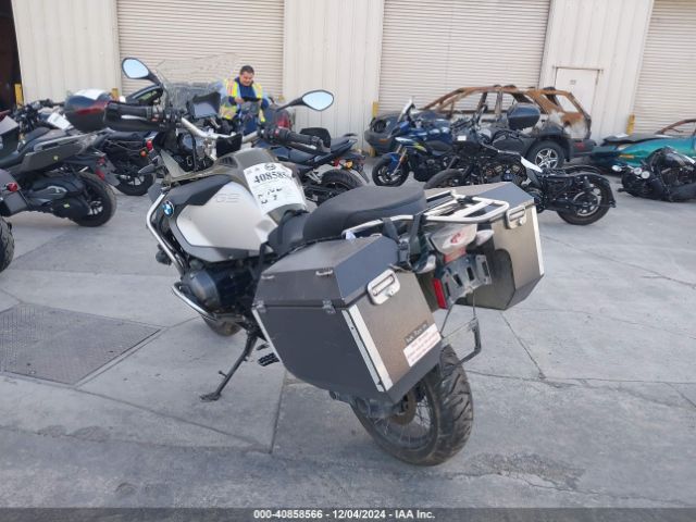 2015 BMW R1200 WB10A1204FZ098483 Photo 2