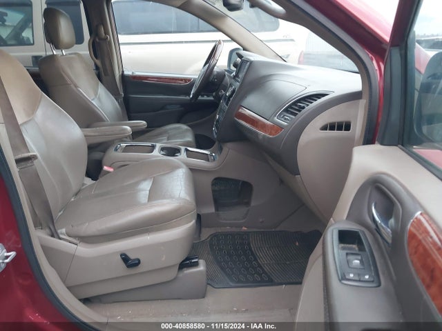 2C4RC1GG6FR711269 Chrysler Town & Country Limited Platinum