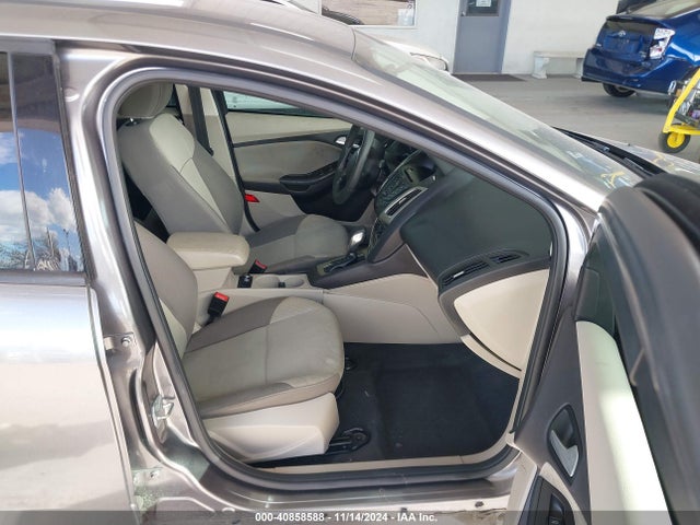 Ford FOCUS SE 2014 1FADP3K20EL153339 Image 5