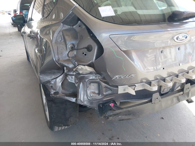Ford FOCUS SE 2014 1FADP3K20EL153339 Image 6