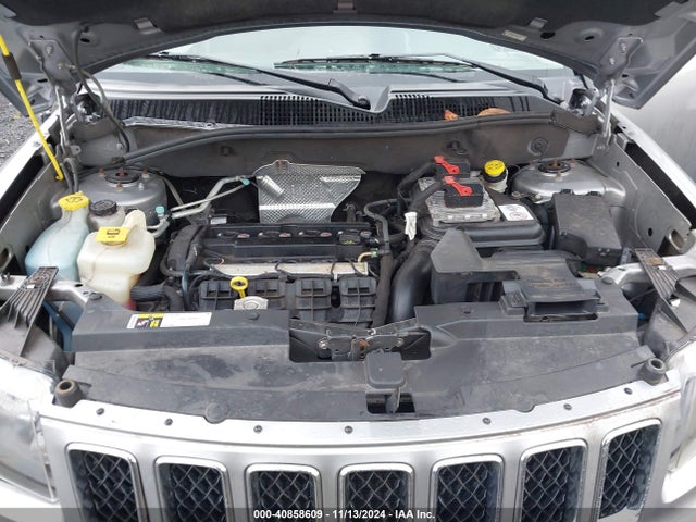 1C4NJCBA7GD641272 Jeep Compass Sport