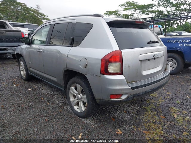 1C4NJCBA7GD641272 Jeep Compass Sport