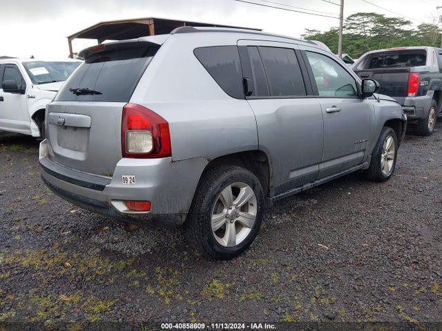 1C4NJCBA7GD641272 Jeep Compass Sport